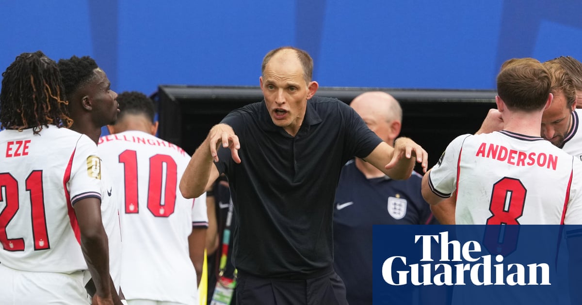 إنجلترا والأرجنتين تستعدان لنصف نهائي كأس العالم مع ضغط على حامل اللقب