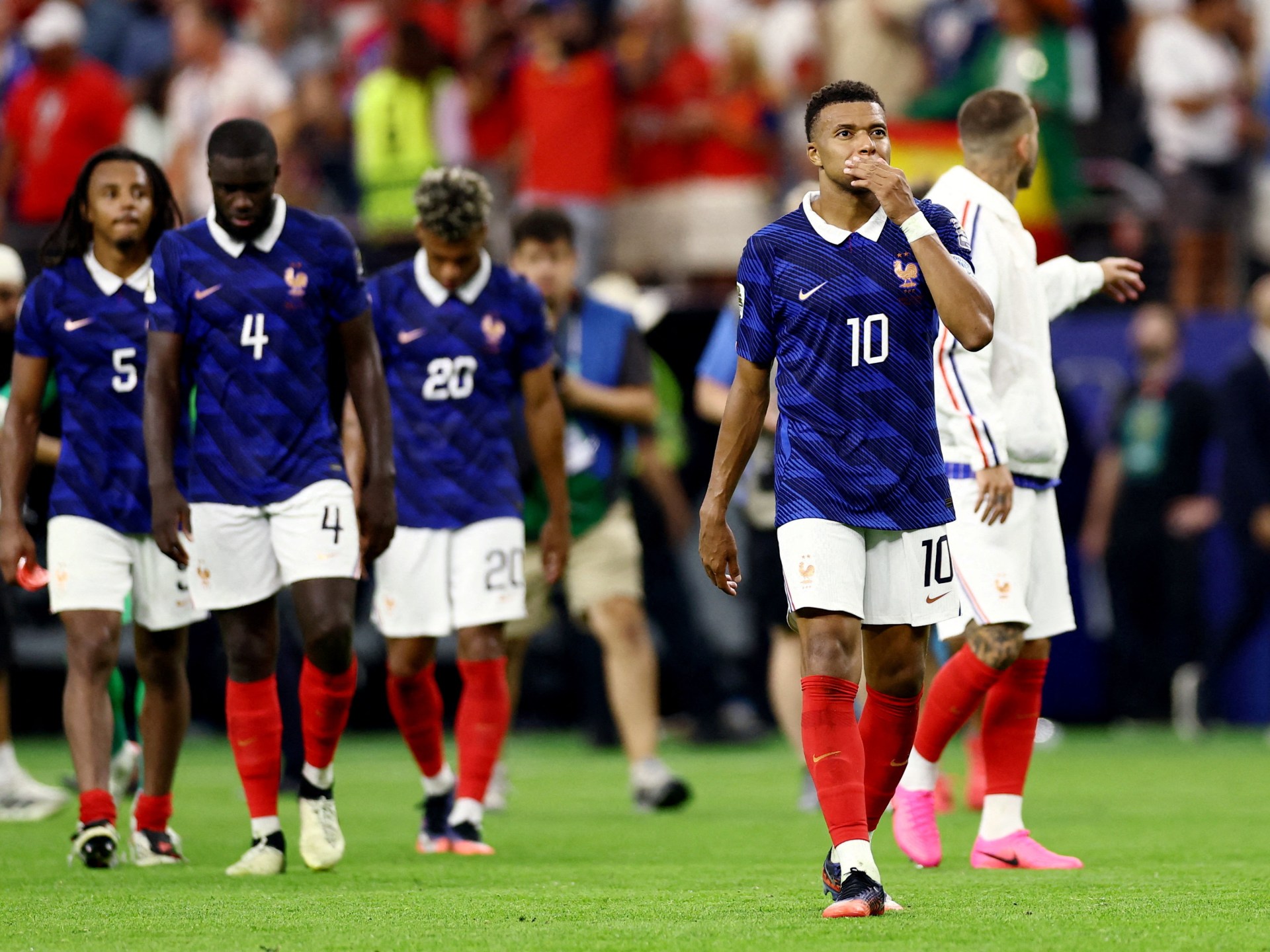 فرنسا تسعى للفوز ببرونزية كأس العالم الثالثة في مباراة تحديد المركز الثالث ضد إنجلترا