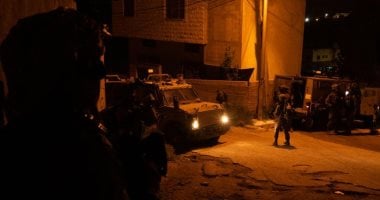هجوم مستوطنين على بلدة في الضفة الغربية يُصيب شخصاً ويقطع الكهرباء