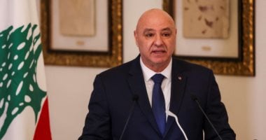الرئيس اللبناني عون يلتقي رئيس الوزراء الفرنسي الأسبق فيون لمناقشة المساعدات الإنسانية والمبادرات الأمنية