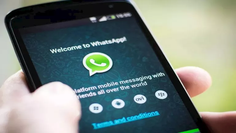 واتساب بزنس يضيف دعم الحسابات المزدوجة، وتطوير تذكيرات أعياد الميلاد