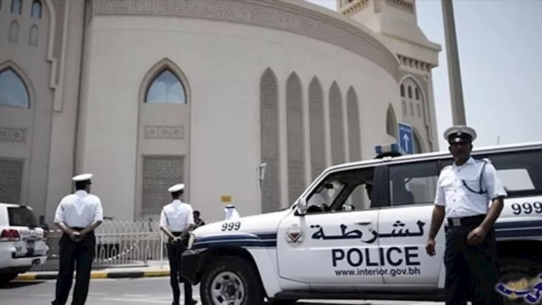 وزارة الداخلية البحرينية تفعّل صفّارات الإنذار وتحثّ الجمهور على الاحتماء